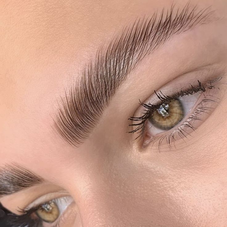 1 FIJADOR CEJAS+1 RIMEL+1 SERUM 15% OFF